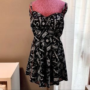 TORRID HARRY POTTER SWIM DRESS - Size 1X